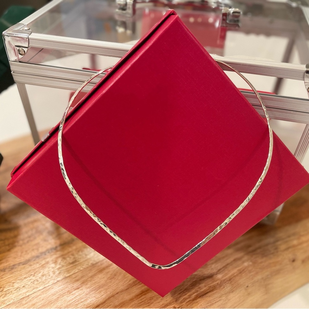 Peruvian Silver Hammered Choker Necklace – NWOT